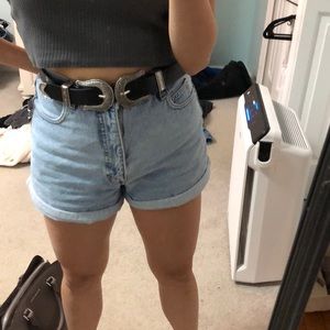 Double buckle western style belt